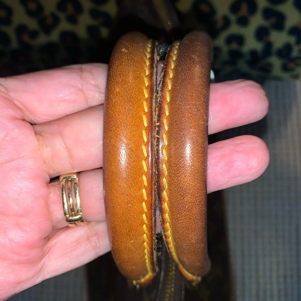 Louis Vuitton Alma Handbag - Picture 7 of 12